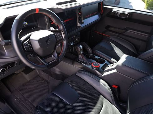 Used 2025 Ford Bronco Raptor AWD/4WD image 12