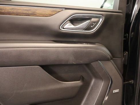 Used 2023 Chevrolet Tahoe Premier AWD/4WD image 28