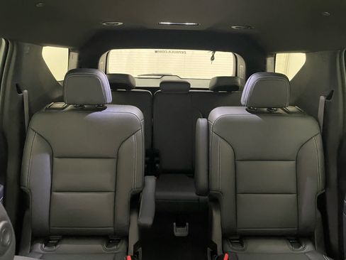 New 2026 Chevrolet Traverse LT w/ Midnight/Sport Edition AWD/4WD image 16