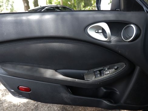 Used 2012 Nissan 370Z Coupe RWD image 36