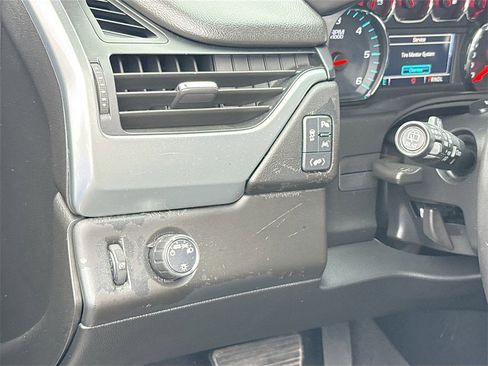 Used 2019 Chevrolet Tahoe LT image 11
