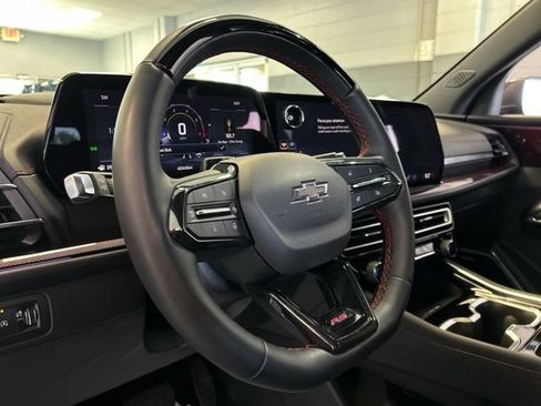 Used 2024 Chevrolet Traverse RS AWD/4WD image 36