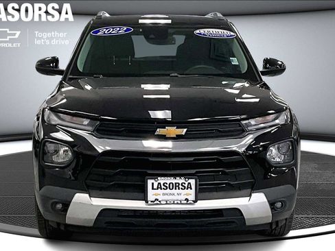 Used 2022 Chevrolet TrailBlazer LT w/ Convenience Package AWD/4WD image 3