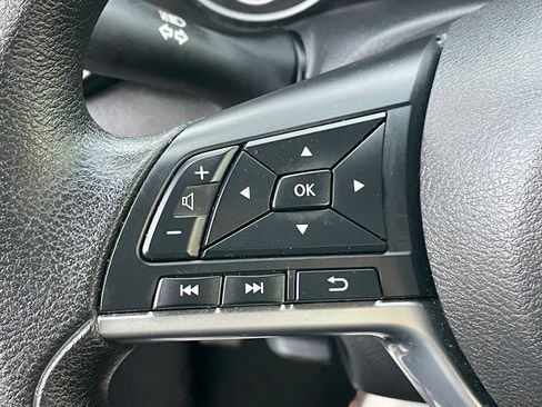 Certified 2023 Nissan Sentra SV FWD image 16