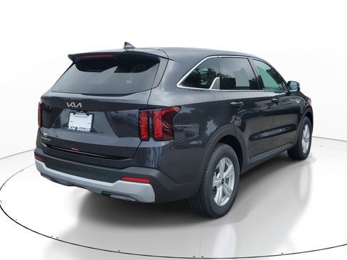 New 2026 Kia Sorento LX image 6