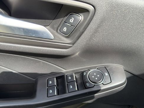 New 2025 Ford Escape SE image 12