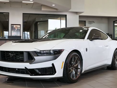 Certified 2025 Ford Mustang Dark Horse RWD image 1
