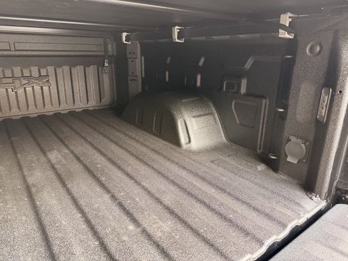 Used 2024 GMC Sierra 1500 AT4X image 8