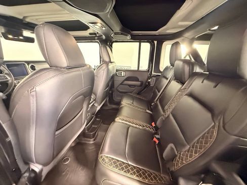 Used 2022 Jeep Wrangler Unlimited Sahara AWD/4WD image 23