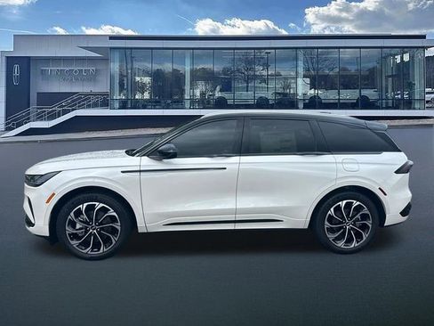 New 2026 Lincoln Nautilus Reserve AWD/4WD image 4