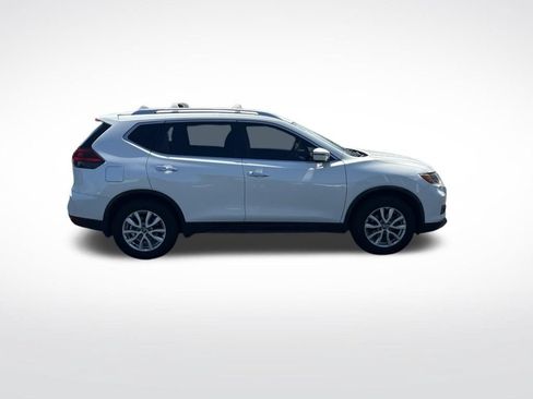 Certified 2020 Nissan Rogue SV FWD image 5