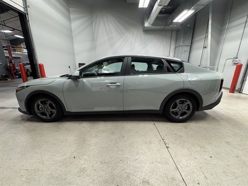 Used 2025 Kia K4 FWD image 5