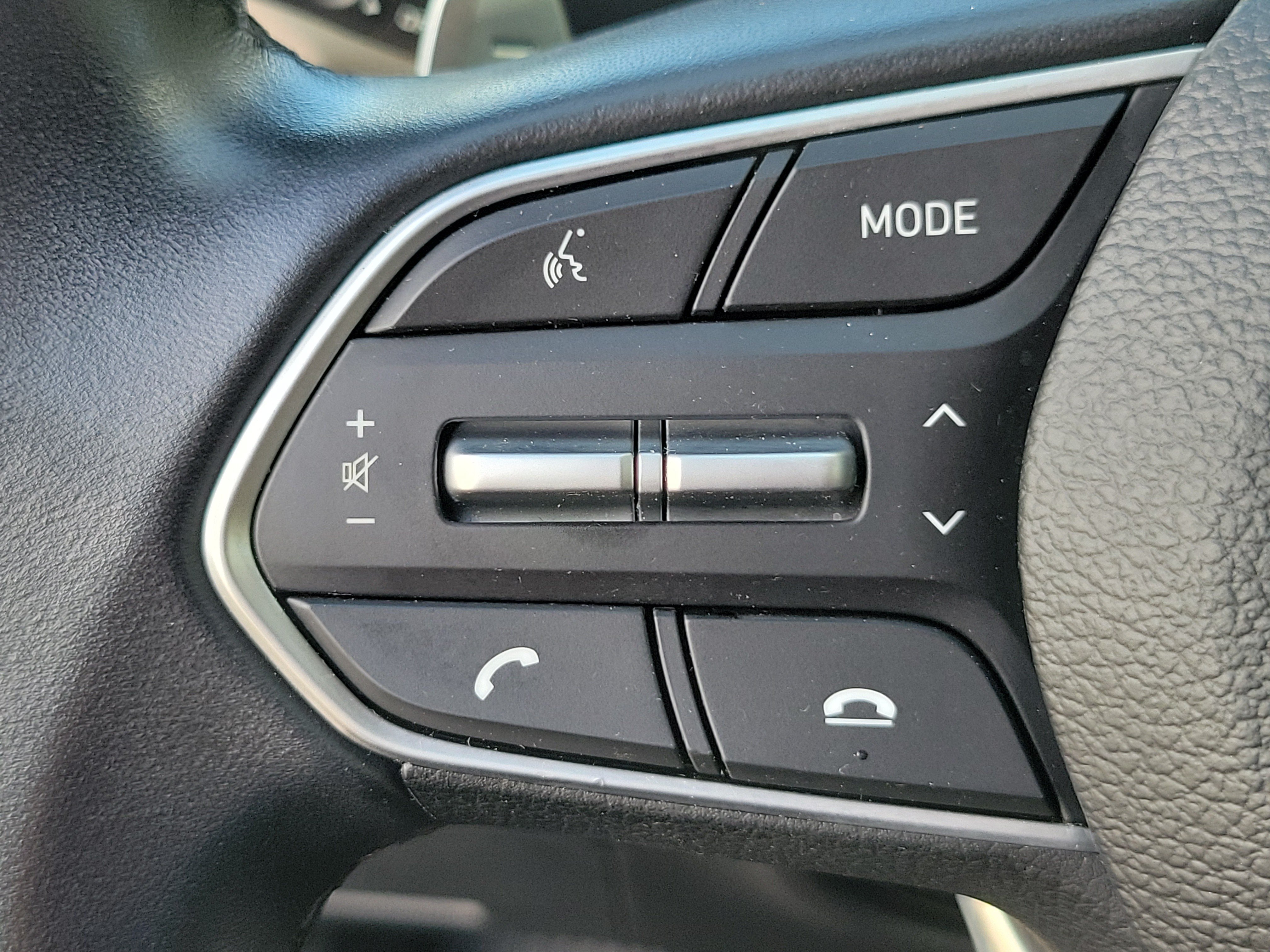 Used 2023 Hyundai Santa Fe SEL FWD image 30