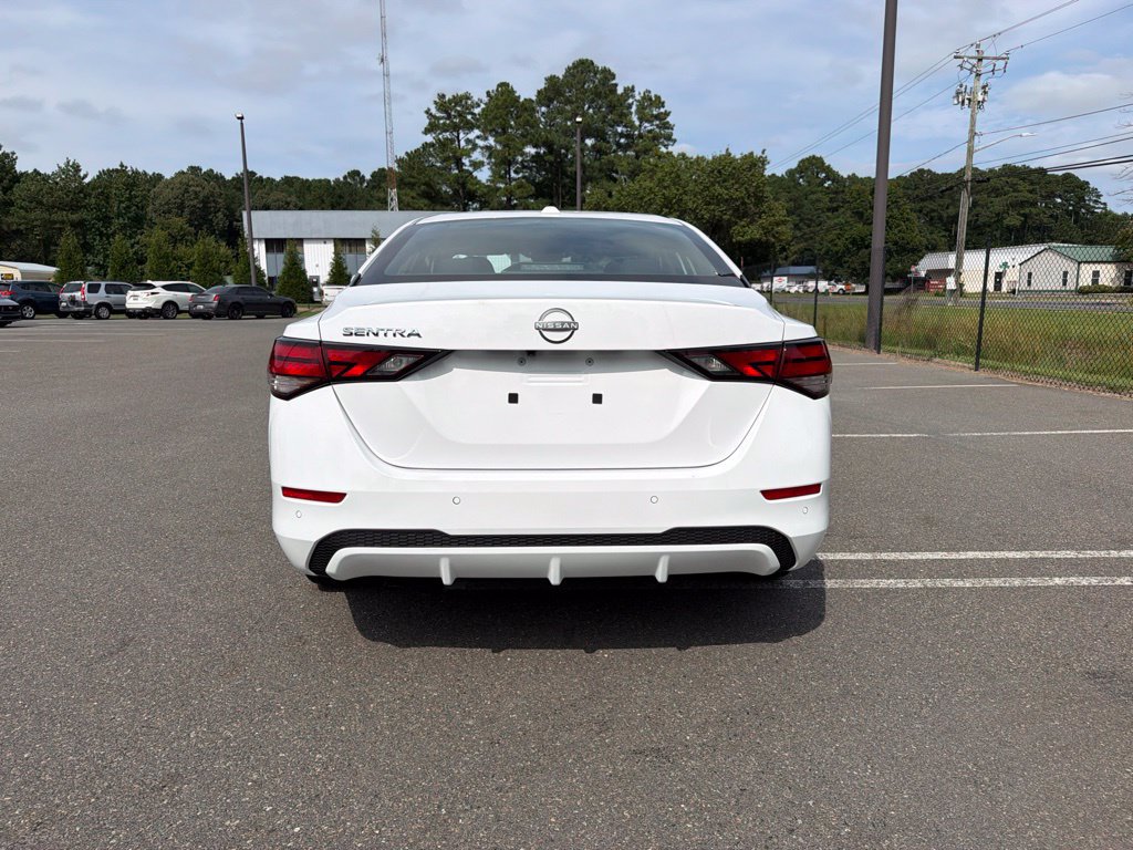 Used 2025 Nissan Sentra SV FWD image 6