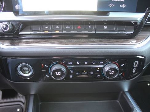 Used 2023 Chevrolet Silverado 1500 RST w/ Protection Package AWD/4WD image 28
