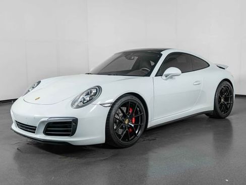 Used 2018 Porsche 911 Carrera 4S AWD/4WD image 4