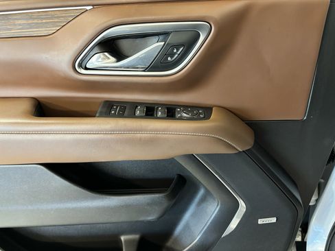 Used 2021 Chevrolet Suburban High Country image 29