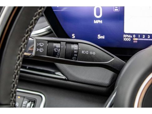 New 2026 Buick Enclave Sport Touring w/ Super Cruise Package image 32