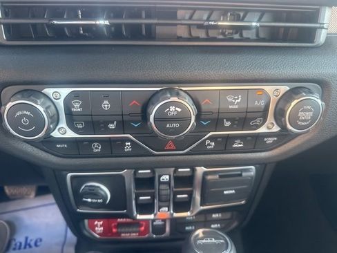 New 2025 Jeep Gladiator Willys image 26