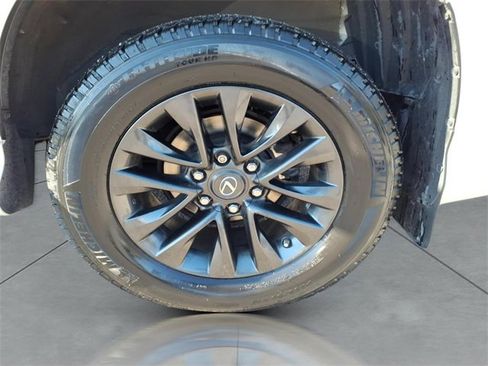Used 2023 Lexus GX 460 Premium image 19