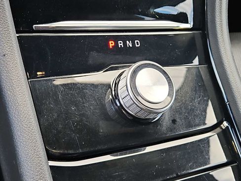 Used 2022 Jeep Grand Cherokee L Overland w/ Luxury Tech Group IV image 34