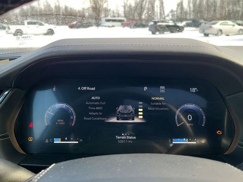 Used 2023 Jeep Grand Cherokee Overland image 16