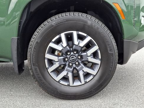 Certified 2023 Nissan Frontier SV w/ SV Convenience Package AWD/4WD image 9