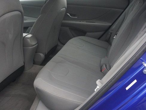 Used 2023 Hyundai Elantra SEL image 23