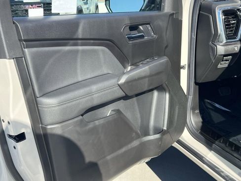 New 2026 GMC Canyon Elevation image 10