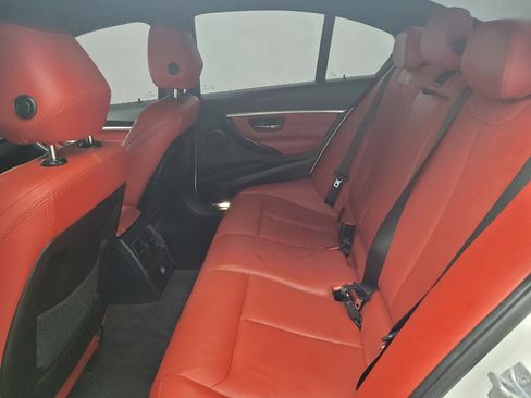 Used 2017 BMW 330i Sedan w/ Premium Package RWD image 18