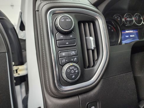 Used 2023 Chevrolet Silverado 2500 LT w/ Z71 Sport Edition image 39