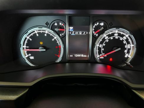 Used 2021 Toyota 4Runner Venture image 12