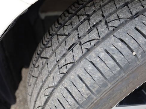 Used 2022 Toyota Camry SE image 10