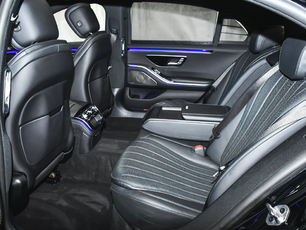 Used 2022 Mercedes-Benz S 500 4MATIC w/ AMG Line Package image 59