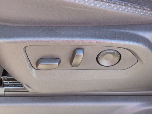 Used 2025 Chevrolet Silverado 1500 High Country image 24