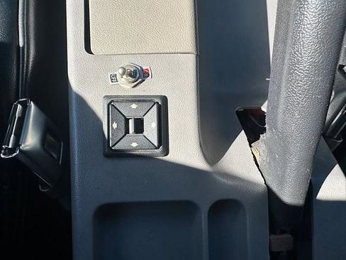 Used 1993 Ford Mustang LX image 19