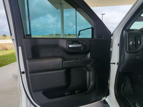 Used 2021 GMC Sierra 1500 2WD Double Cab w/ Sierra Value Package image 11