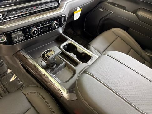 New 2026 Chevrolet Silverado 1500 LTZ w/ Z71 Off-Road Package AWD/4WD image 25
