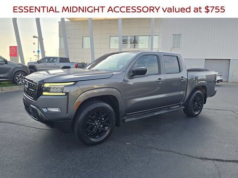Certified 2023 Nissan Frontier SV w/ Midnight Edition Package RWD image 8