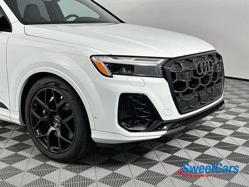 Used 2025 Audi SQ7 Premium Plus AWD/4WD image 53