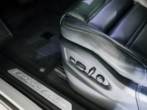 Certified 2023 Porsche Cayenne Platinum Edition image 14