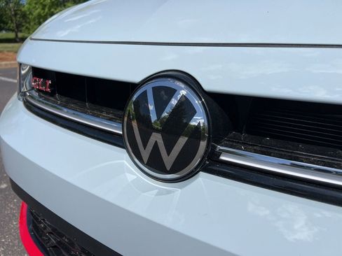 New 2026 Volkswagen Jetta GLI Autobahn FWD image 10