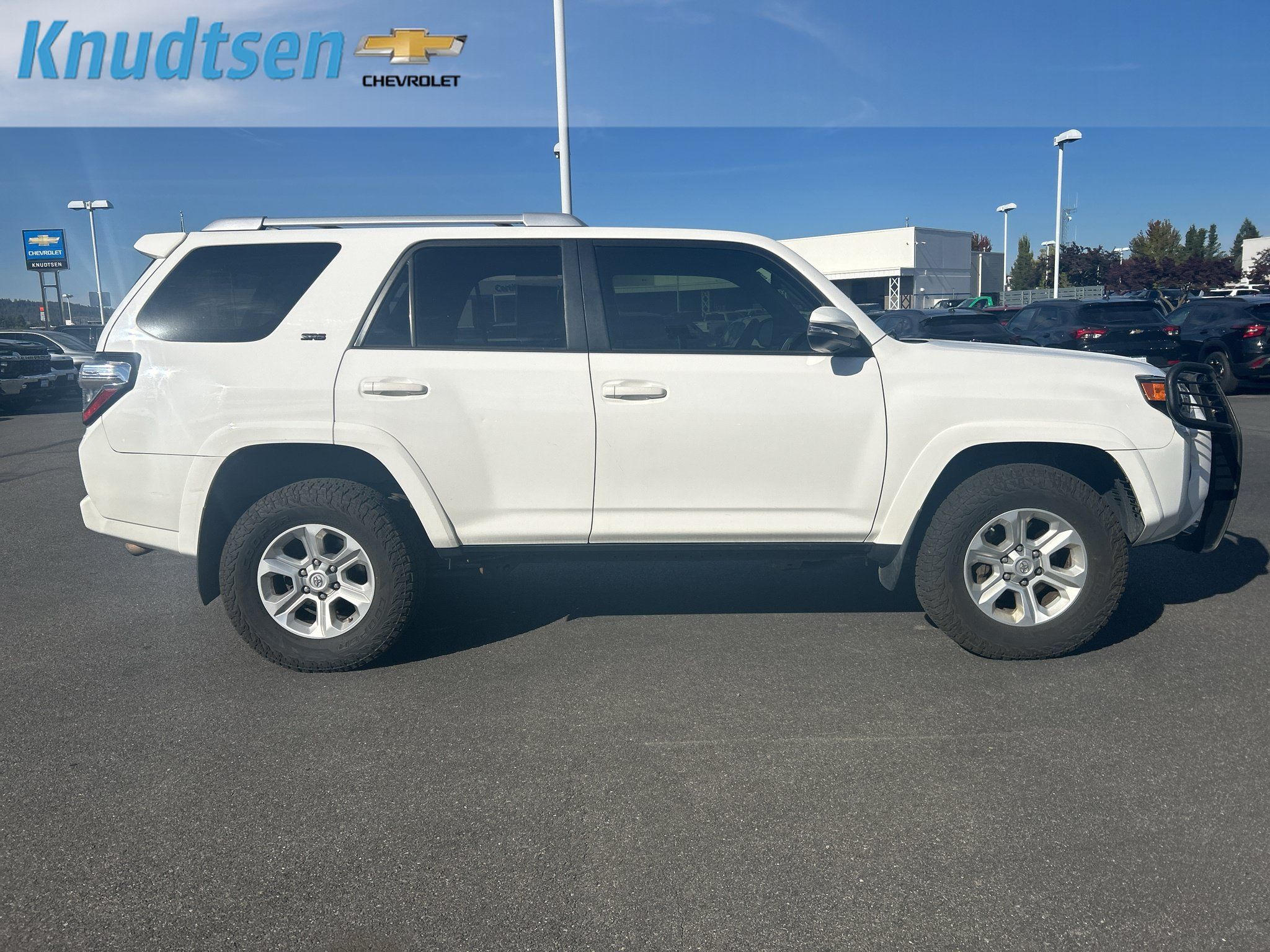 Used 2017 Toyota 4Runner SR5 Premium AWD/4WD image 8