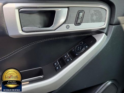 Certified 2023 Ford Explorer XLT w/ Equipment Group 202A AWD/4WD image 8