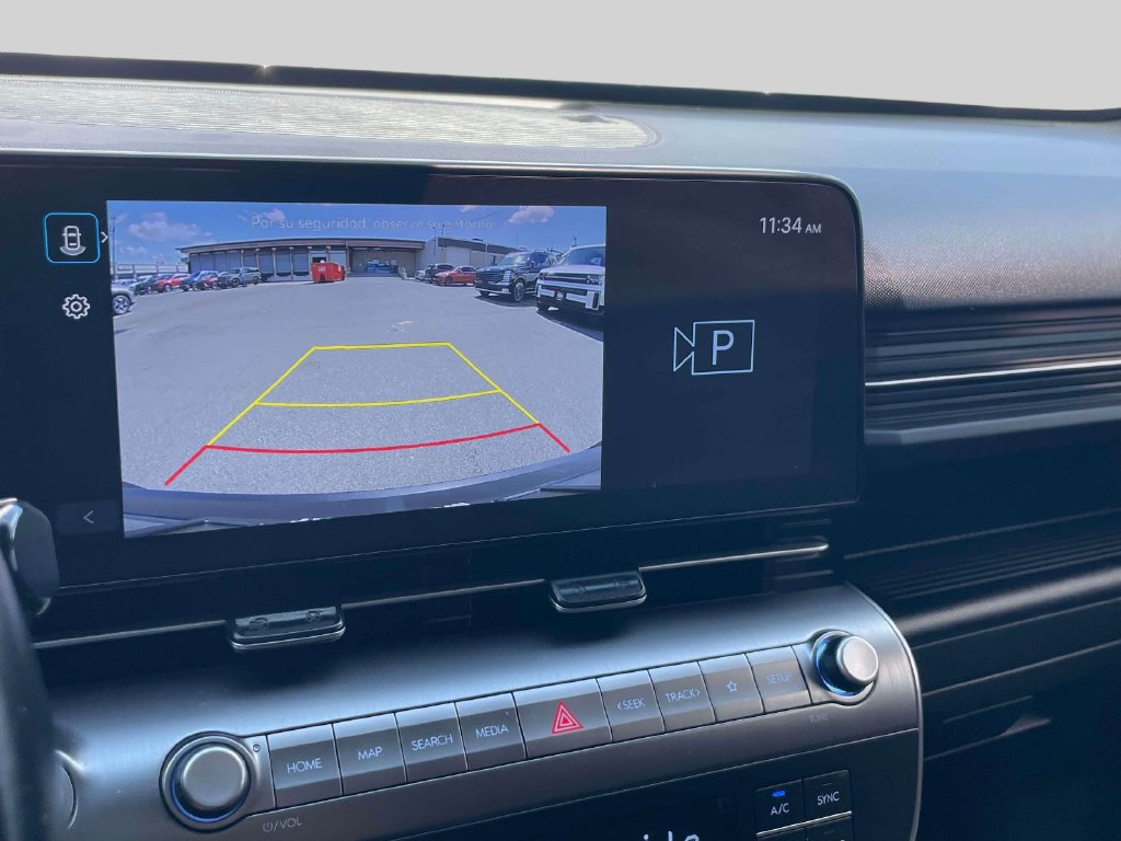 Certified 2025 Hyundai Kona SEL AWD/4WD image 29