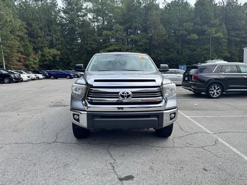 Used 2016 Toyota Tundra SR image 2