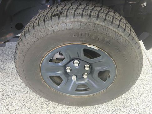 Used 2022 Jeep Gladiator Sport w/ Trailer Tow Package AWD/4WD image 13