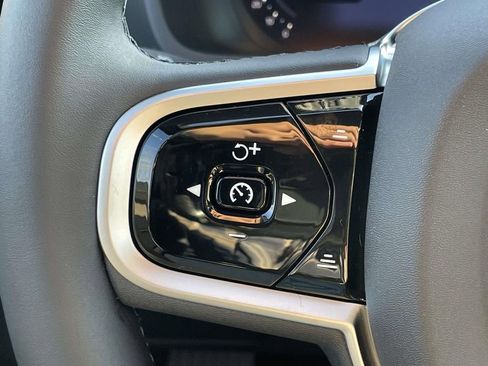 New 2026 Volvo XC90 T8 Plus w/ Protection Package Premier image 11