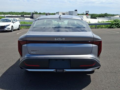Used 2025 Kia K4 FWD image 5