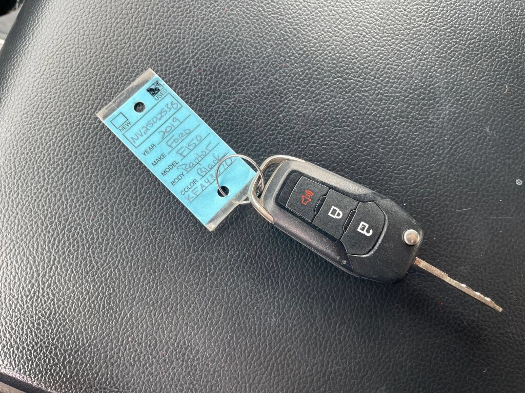Used 2019 Ford F150 Raptor AWD/4WD image 4